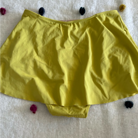 Medium burnt lime skirt - Picture 2 of 3